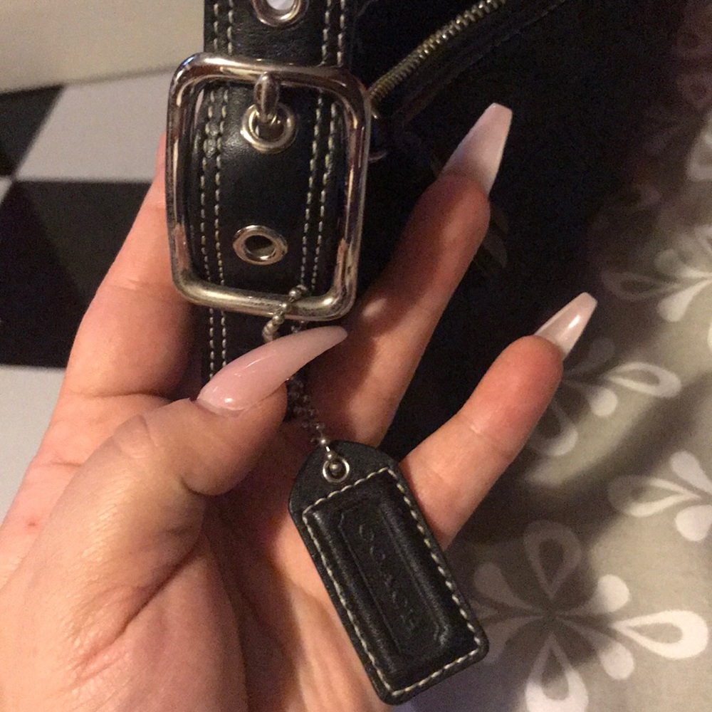 Authentic Small Coach purse. - Picture 4 of 5